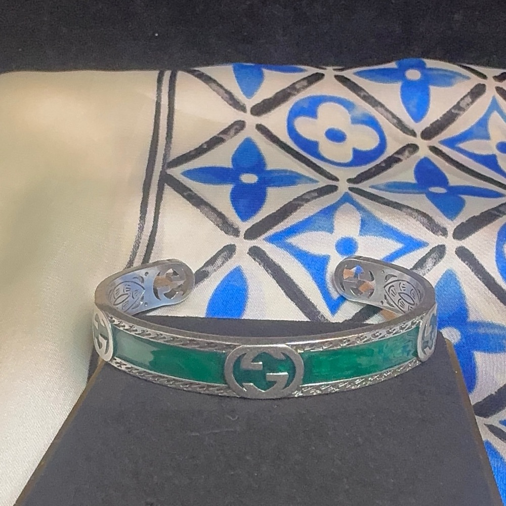 Gucci Green Enamel Silver-Tone Emerald Logo Cuff Bracelet